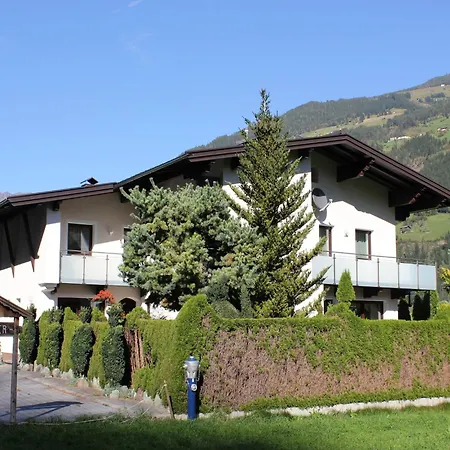 Cozy Apartment In Aschau Im Zillertal Near Ski Lift * Aschau Im Zillertal