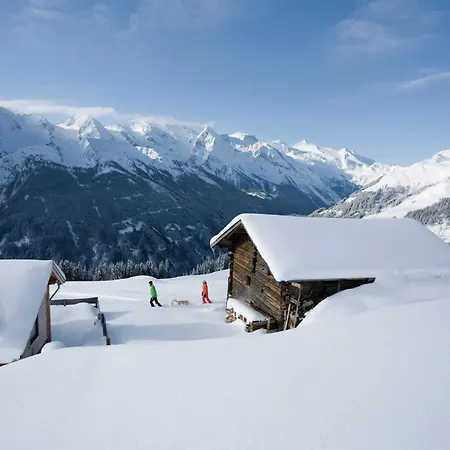 Cozy Apartment In Aschau Im Zillertal Near Ski Lift Apartment