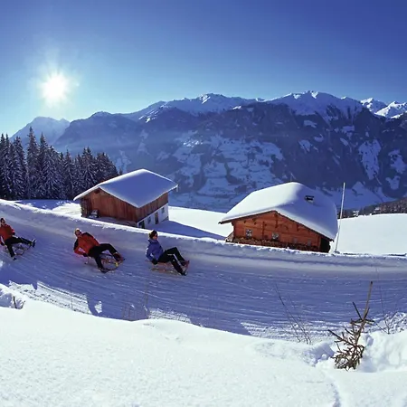 شقة Cozy In Near Lift Aschau Im Zillertal